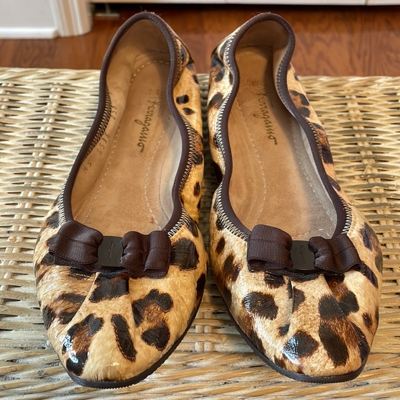 Salvatore Ferragamo Shoes - Salvatore Ferragamo My Joy Patent Leather Leopard print ballet flats sz 7